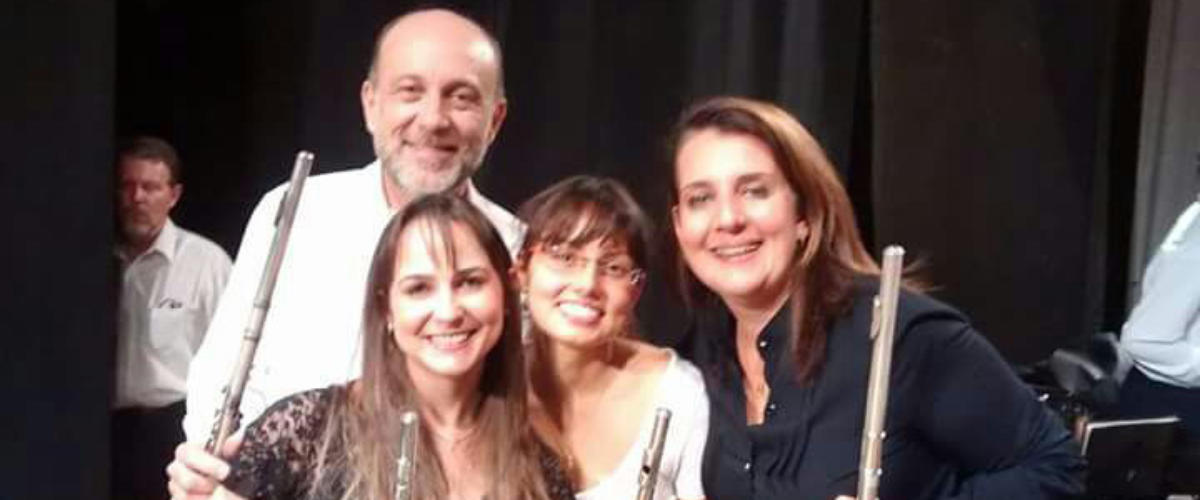 Gilmar Batista Bueno, primeiro professor de Jussara - falecido; Marina Gimenez Parra; Lívia Moraes e Jussara